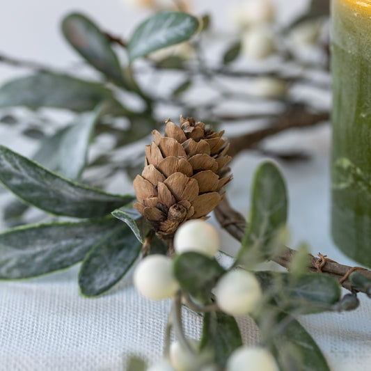 White Berry Candle Ring with Frosted Leaves